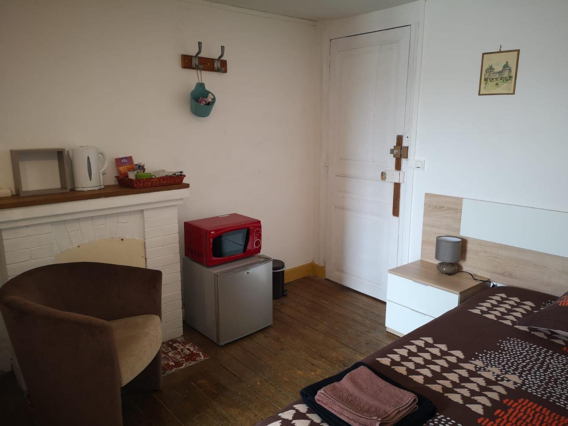 Chambres Avec Salle De Bains Et Cuisine En Centre Ville Argenton Sur Creuse Εξωτερικό φωτογραφία