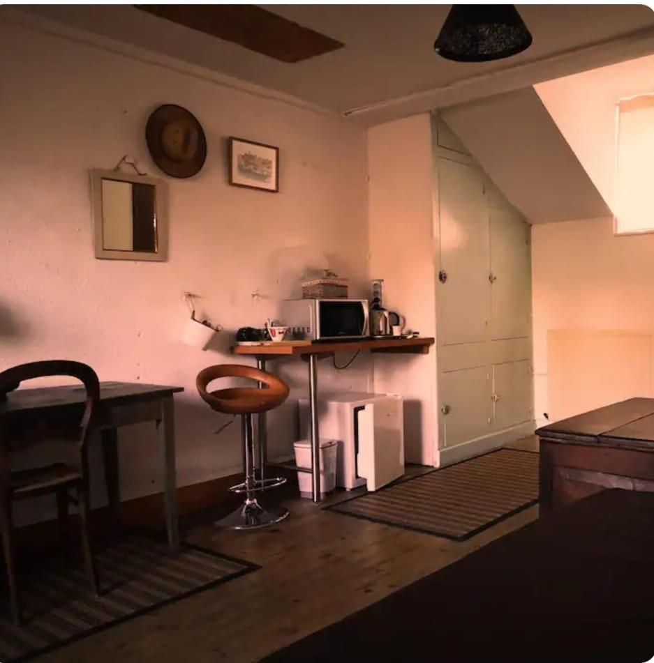 Chambres Avec Salle De Bains Et Cuisine En Centre Ville Argenton Sur Creuse Εξωτερικό φωτογραφία
